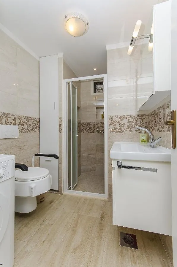 Spirit Of Old Split Apartment